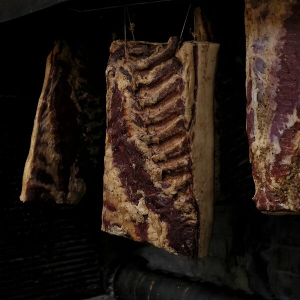 The Good Food Christmas Gift Guide Foodie gifts for under £50 coombeshead farm bacon